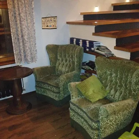 Dom Kaszubski 펜션 바이토프